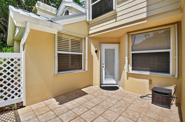 Building Photo - 203 Andover Ct