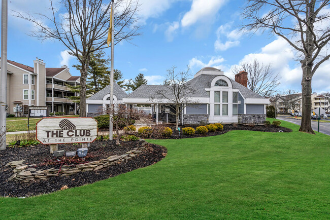 Club and Pool - 111 Country Club Dr