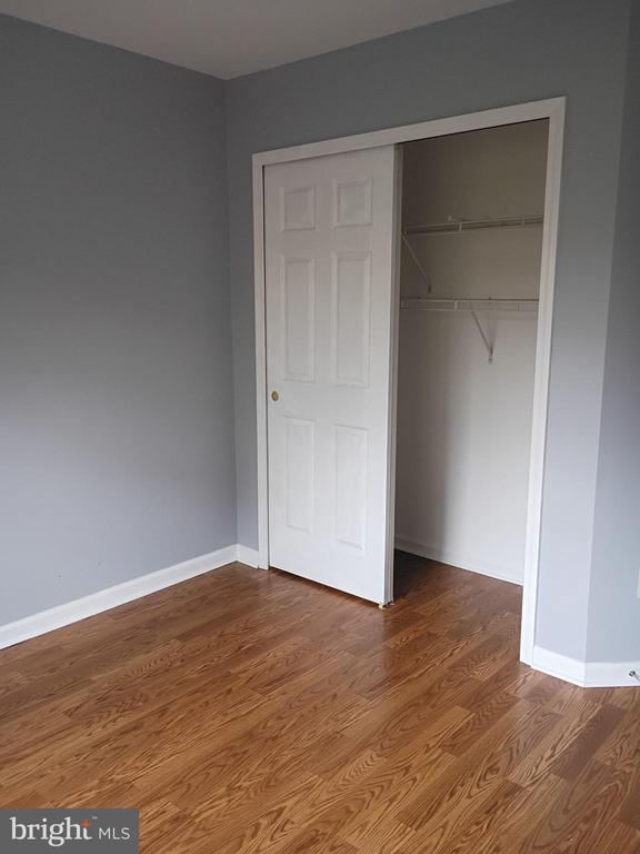 Building Photo - 414 Nottingham Ln