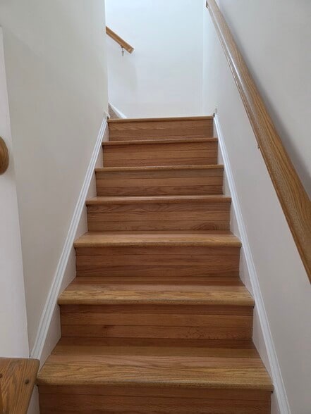 Building Photo - 1144 1st St NW