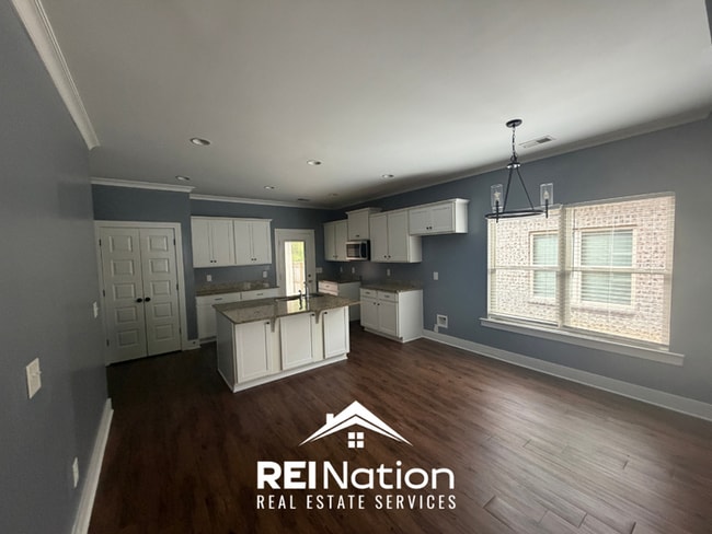 Building Photo - 4BR/2BA Birmingham Rental with Attached 1-Car Garage & Open Kitchen Island