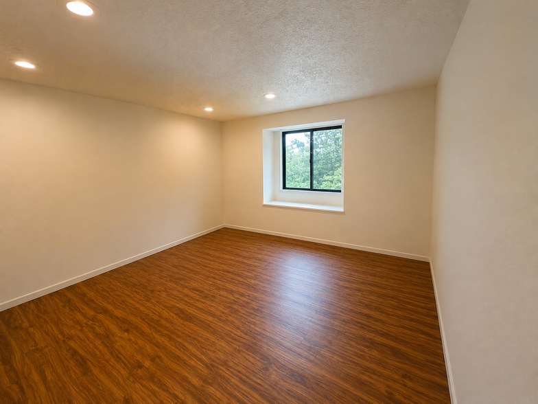 Downstairs bedroom - 6069 Fircrest St SE