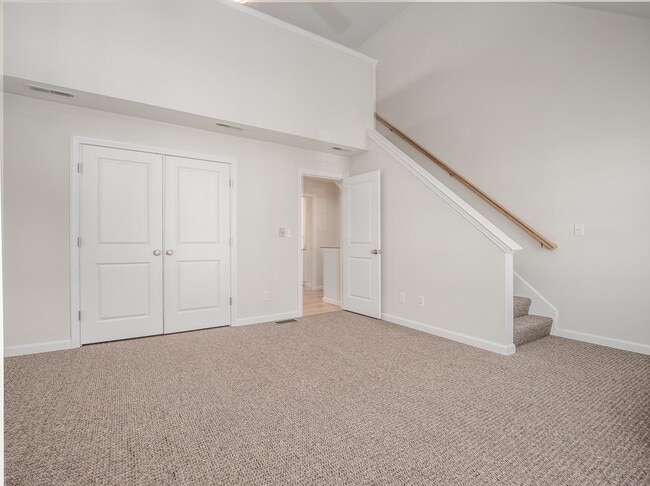 Building Photo - 58 Pumpkin Cir