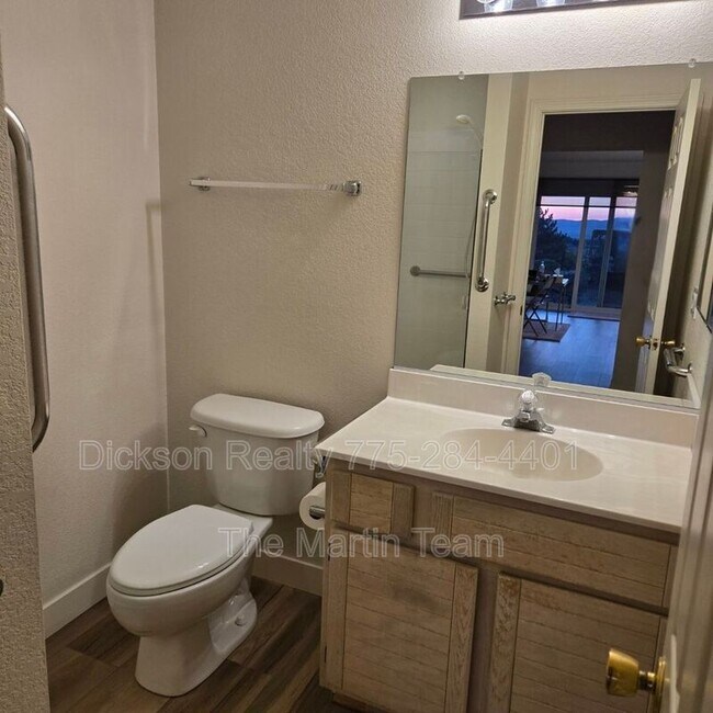 Building Photo - 1804 Quail Run Rd