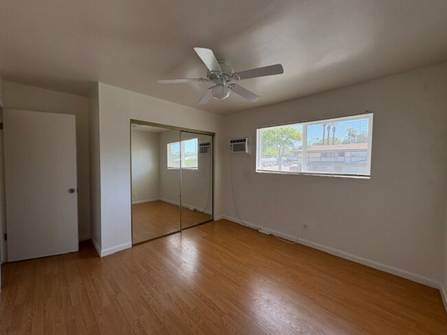 Building Photo - La Mar 4-Plex (25280) (DD)