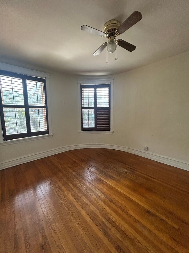 Building Photo - 4157 N. Damen-#2