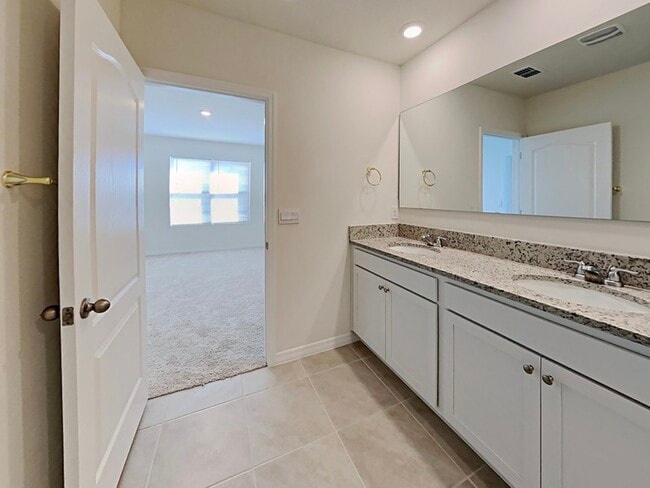 Building Photo - 9678 Black Walnut Dr