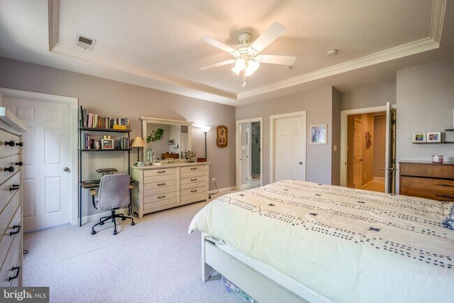 Building Photo - 5673 Harrington Falls Ln