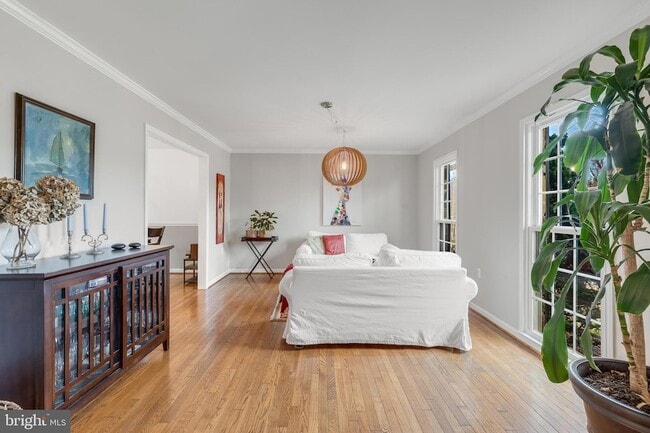 Building Photo - 1700 Chester Mill Rd