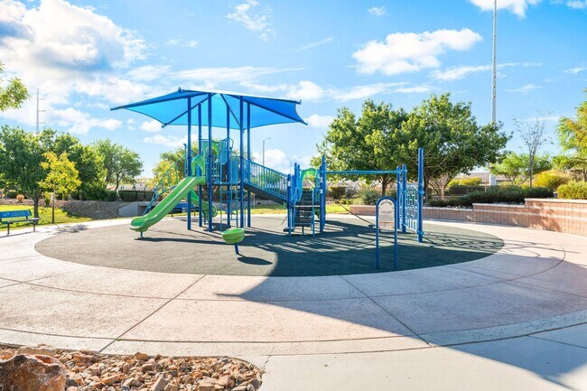 Building Photo - Upgraded 3-Bedroom Home in Gated Community!