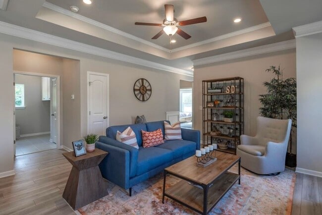 Building Photo - Single-Family Home for Lease below $2,000