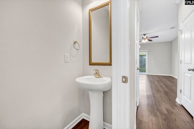 Building Photo - 493 Dawsons Park Wy