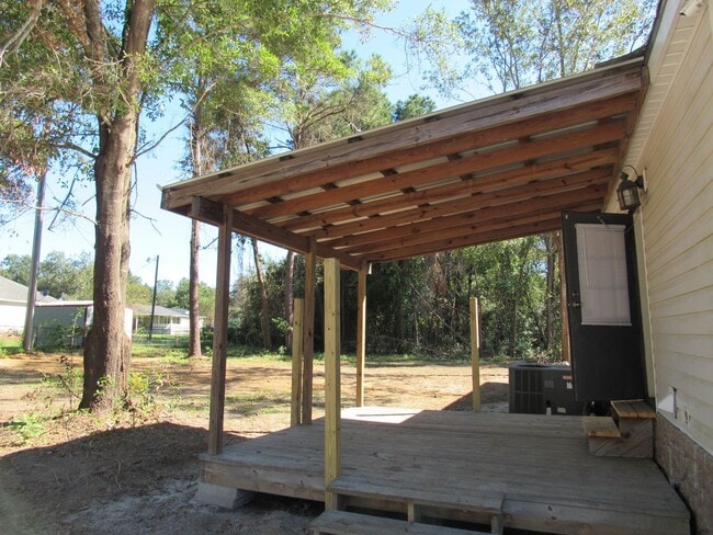 Building Photo - Mobile home in the Clyattville area