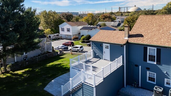 Building Photo - 229 Oneil Rd