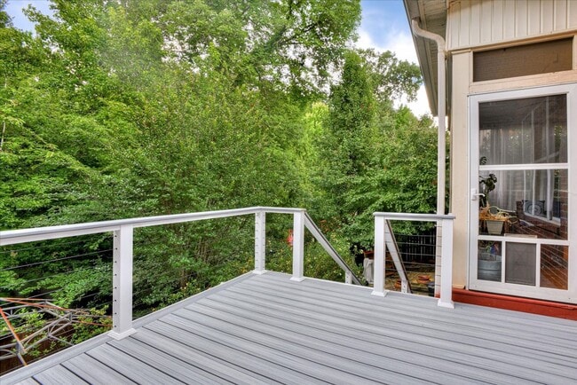 Building Photo - 5 bedroom/3.5 bathroom home in Evans with ...