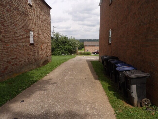 Building Photo - 302 Quachita Trail