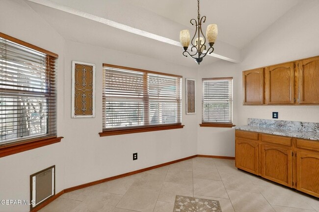 Building Photo - 851 Dulce Tierra Dr