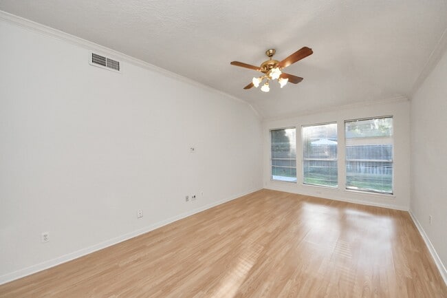 Building Photo - 3611 Bee Bayou Ln