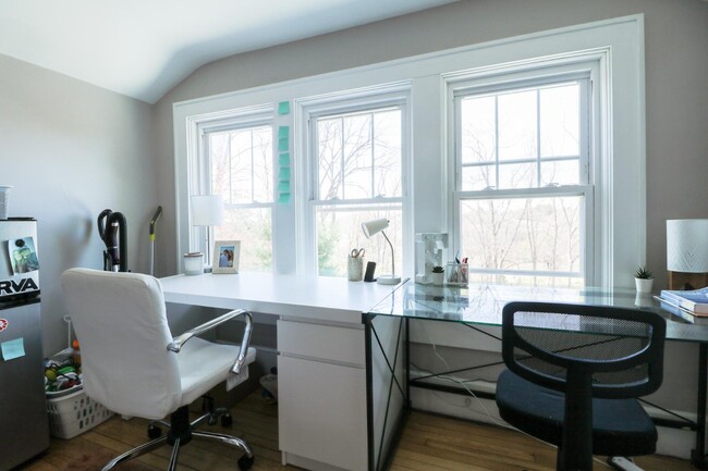 Building Photo - 3342 Yellow Sulphur Rd