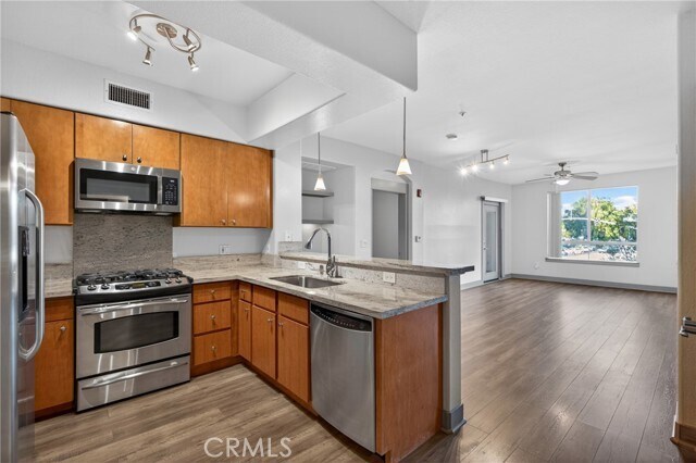 Building Photo - 24535 Town Center Dr