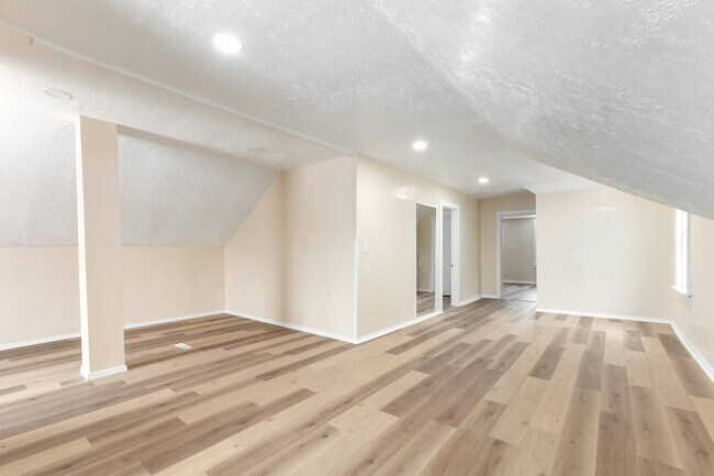 Building Photo - 3794 W 38th St