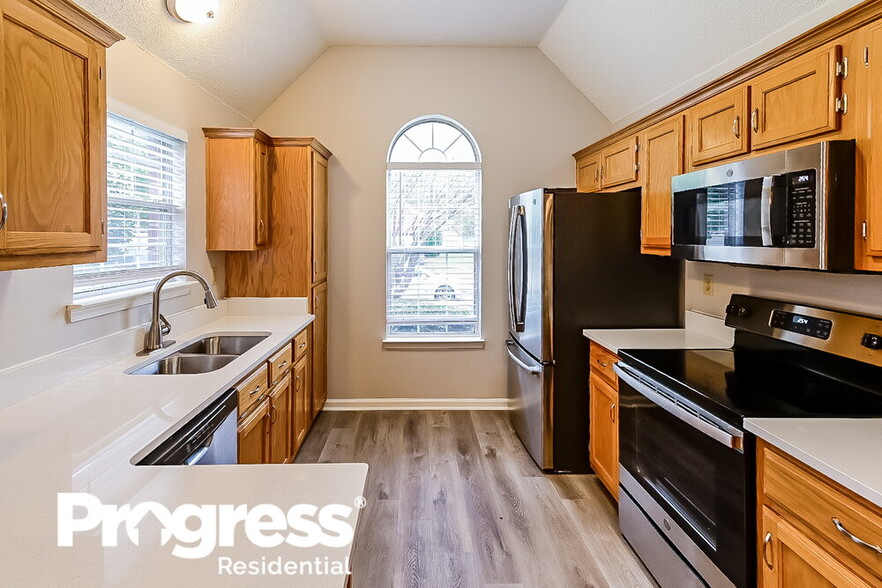 Building Photo - 5869 Steffani Dr