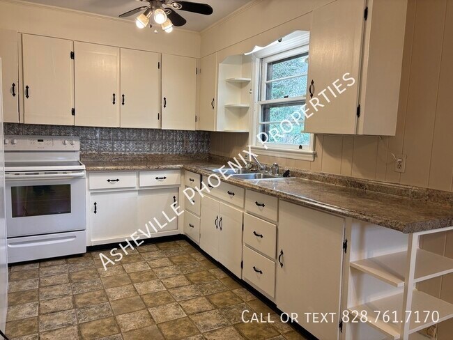 Building Photo - 68 Oak Hill Rd