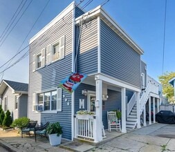 Building Photo - 715 Wisteria Rd