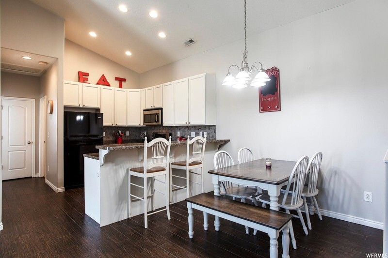 Building Photo - 6333 Lake Powell Cir