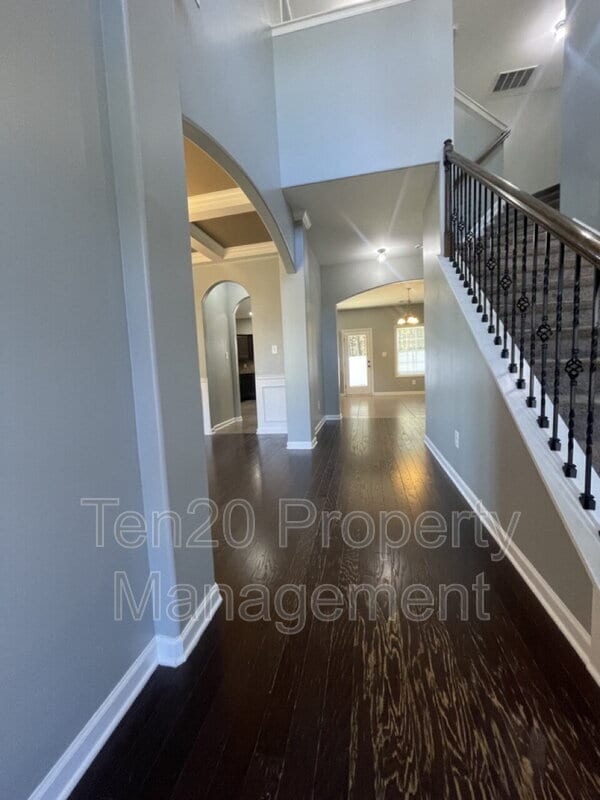 Building Photo - 4955 Brightstar Ln