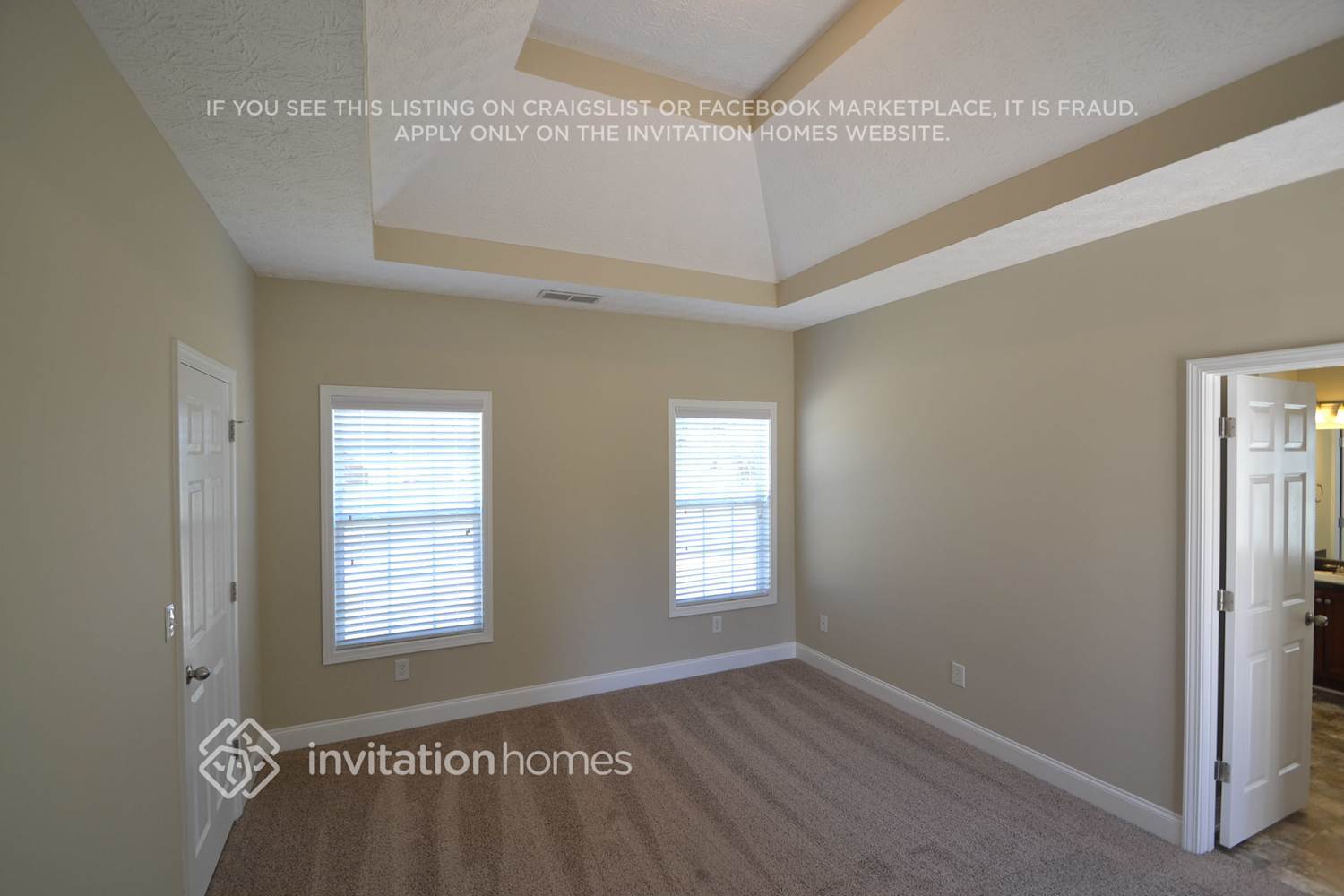 Building Photo - 220 Hedgewood Dr