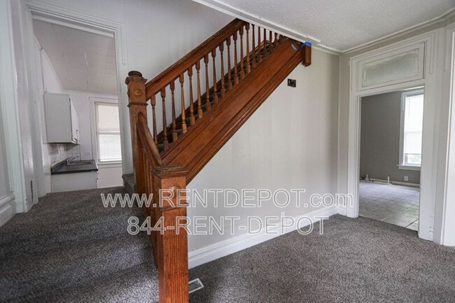 Building Photo - 755 Washington Ave