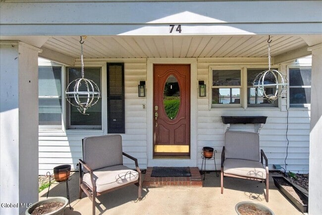 Building Photo - 15 Chase Ln