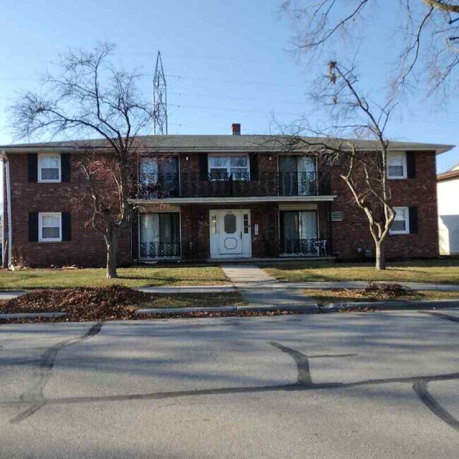 Building Photo - 545 Spinnaker Ln