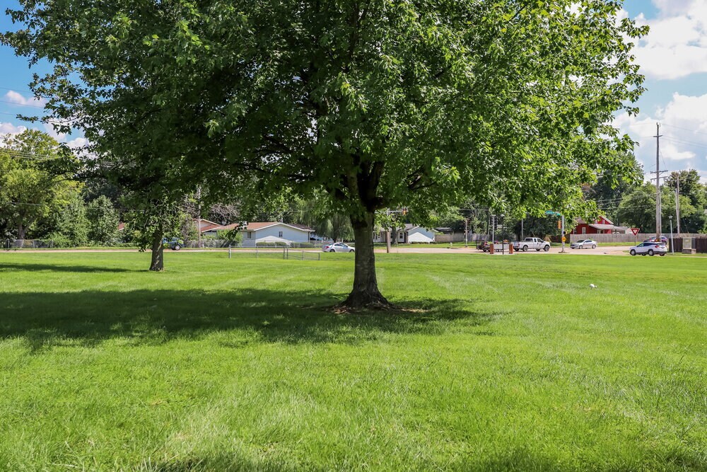 Building Photo - 1280 Garden Village Dr