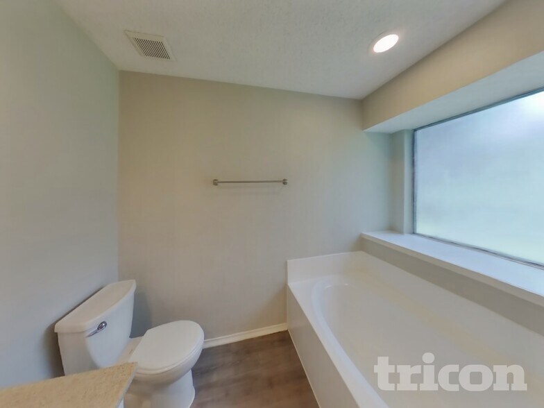 Building Photo - 6912 Rolling Crk Ln