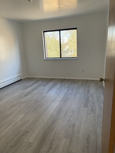 Building Photo - 695 Capital Ave NE