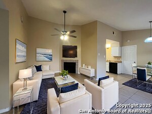 Building Photo - 14409 Edgemont St