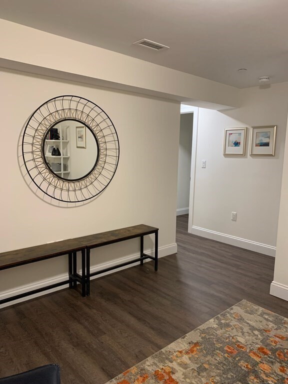 Building Photo - 7 E Dexter Ave