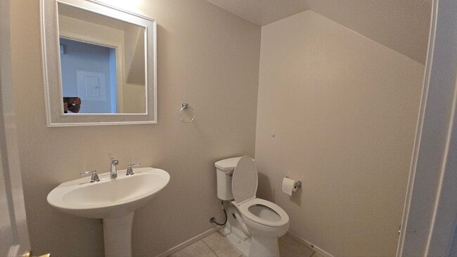 Building Photo - 308 Terra Bella