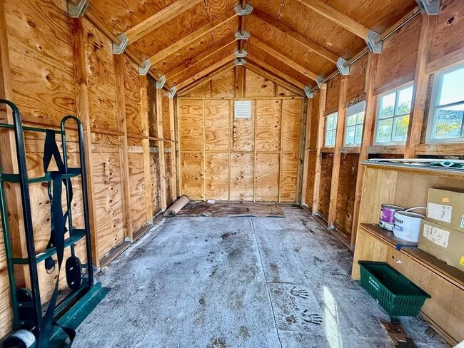 Building Photo - 4109 W Wallace Ave