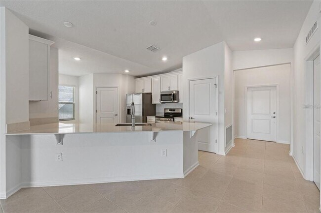 Building Photo - 3028 Namaste Dr