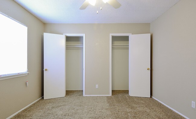 Jackson Square Apartments - Mcallen Tx Apartment Finder