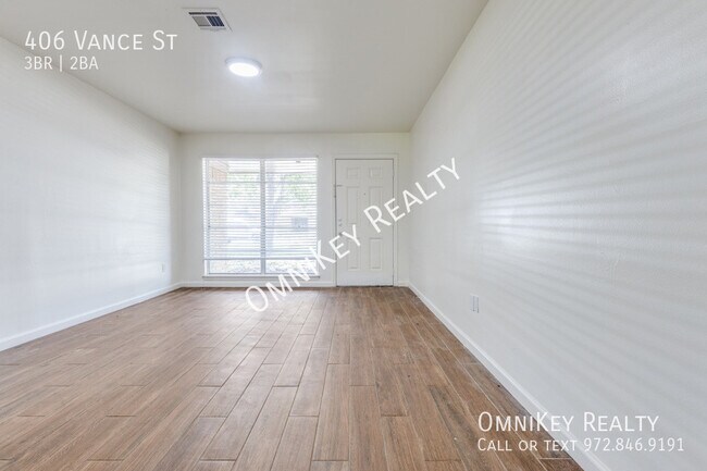 Building Photo - 406 Vance St