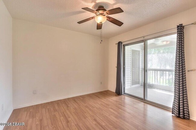 Building Photo - 1600 Big Tree Rd