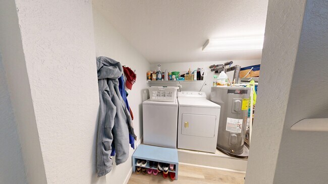 Building Photo - 123 Harbour View Dr