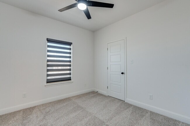 Building Photo - 7001 17th St