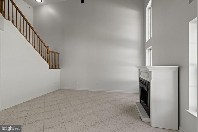 Building Photo - 124 Buckingham Way