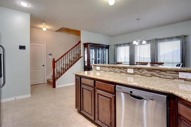 Building Photo - 4100 Comanche Dr