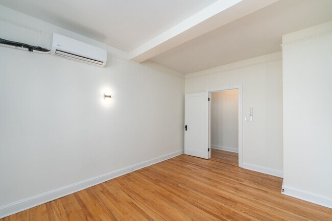 Building Photo - Newly Remodeled 1-Bedroom with Office Space, 1-Bathroom Near Johns Hopkins University
